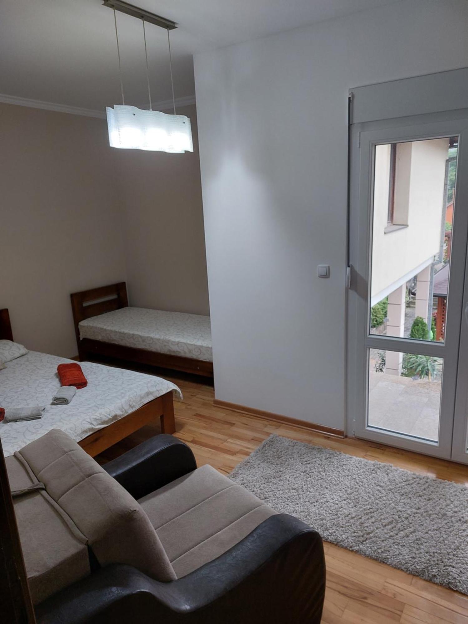 Apartmani Radulovic Vrnjačka Banja 객실 사진
